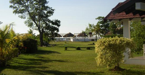 Crystal Waters Villas